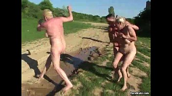 Grannies get fucked in the mud хвидеос порно смотреть